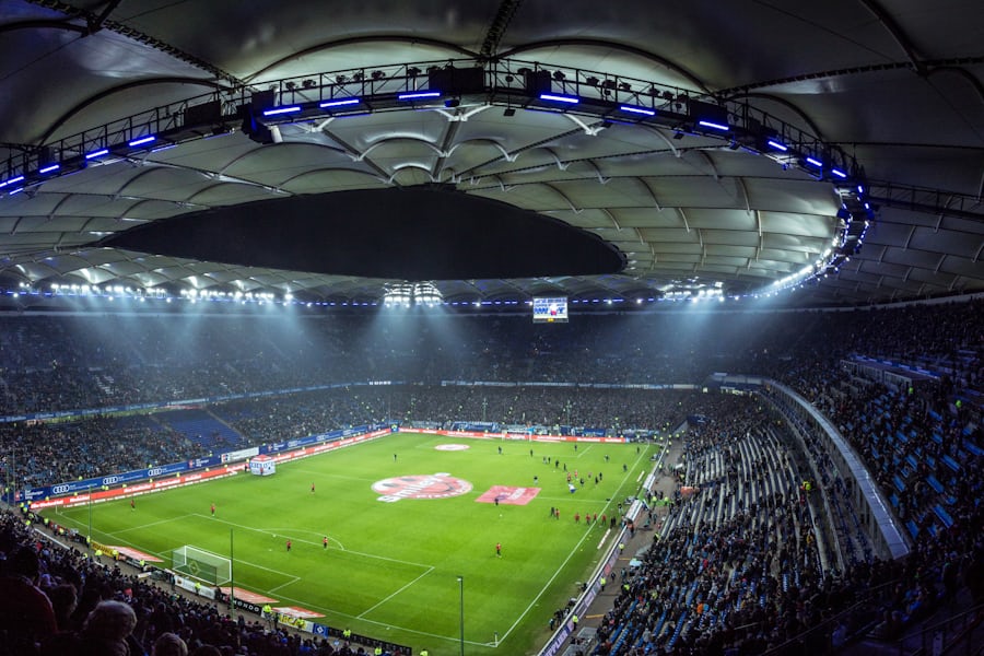 Lapangan sepak bola dan perangkat pertandingan